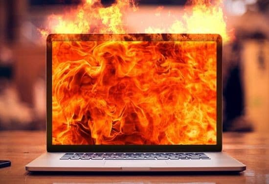 Cách Khắc Phục Lỗi Laptop Tự Tắt Nguồn Khi Đang Sử Dụng Bạn Cần Biết